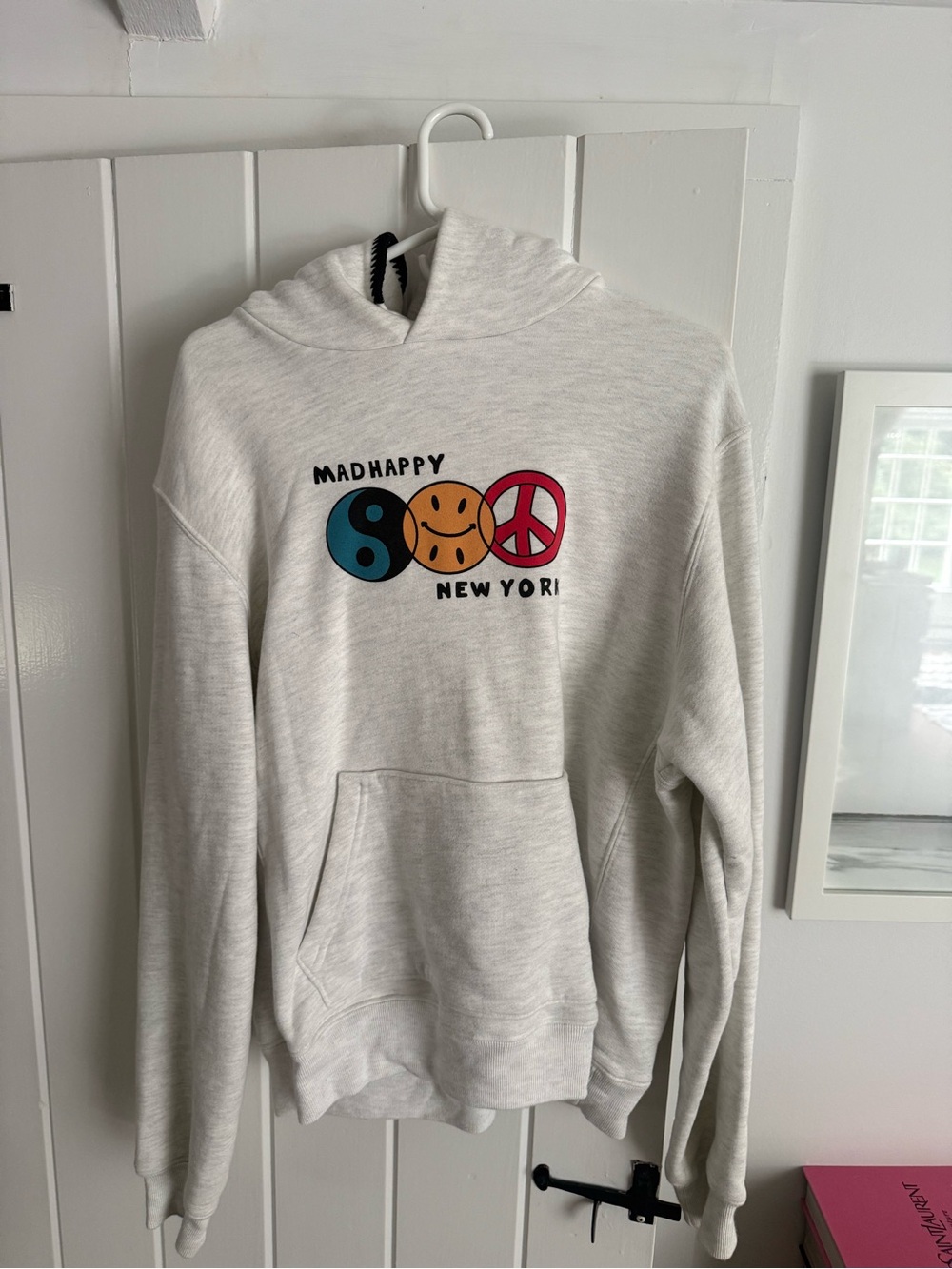 Madhappy Cream Crewneck Hoodie that’s hardly worn, zero probelms, perfectly big
